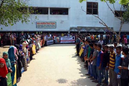 ভিক্টোরিয়া কলেজের ছাত্রী সোহাগী হত্যায় উত্তাল কুমিল্লা
