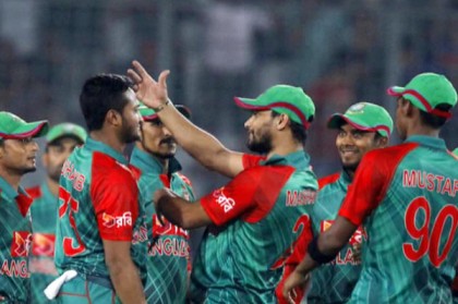 টসে জিতে ফিল্ডিংয়ে টাইগাররা