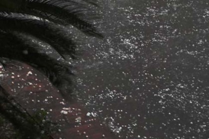 রাজধানীসহ বিভিন্ন স্থানে শিলাবৃষ্টি