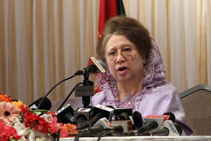 'সংঘাত ছেড়ে সংলাপের পথে আসুন'