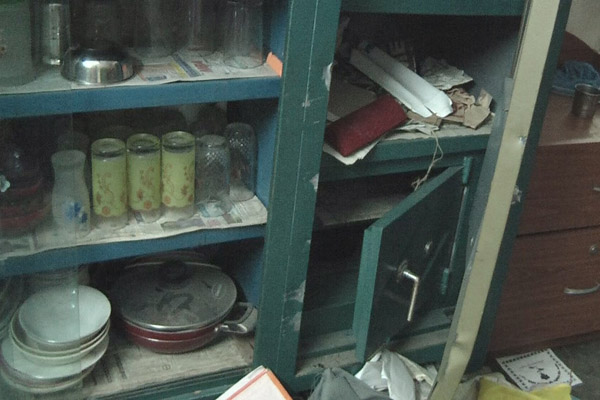 সাতক্ষীরায় ব্যবসায়ীর বাড়িতে ডাকাতি