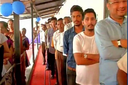 পশ্চিমবঙ্গ ও অাসামে প্রথম দফার ভোটগ্রহণ শুরু