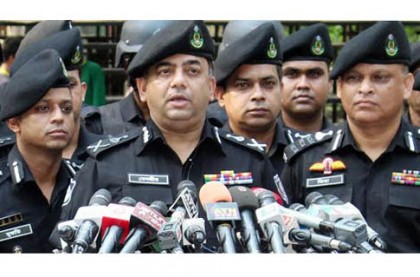 বিনামূল্যে পাখা-পানি-টুপি বিতরণ করবে র‌্যাব