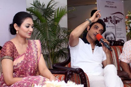 'শঙ্খচিল' নিয়ে ঢাকায় প্রসেনজিৎ