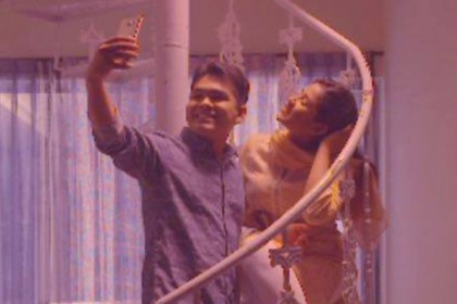 আরিয়ানের মিউজিক ভিডিওতে অ্যাপেল ও পিজে হেলেন