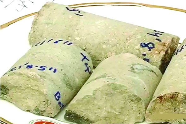 নওগাঁয় দেশের সবচেয়ে বড় চুনাপাথর খনি
