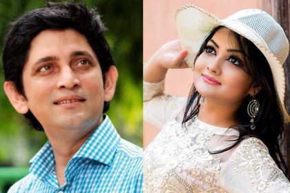 শহীদের সঙ্গে গাইলেন নদী