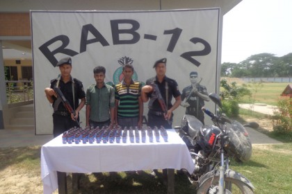 সিরাজগঞ্জে ইয়াবা ফেন্সিডিলসহ আটক ৩