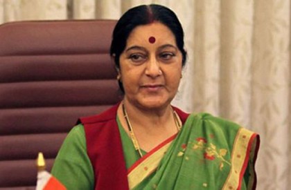 বুকে ব্যথা নিয়ে হাসপাতালে সুষমা 