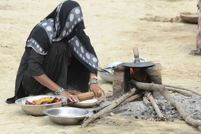 দিনে রান্না করলেই কারাবাস!