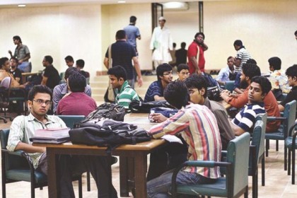 শিক্ষা ঋণসহ ৩ দফা দাবি বেসরকারি বিশ্ববিদ্যালয় শিক্ষার্থীদের