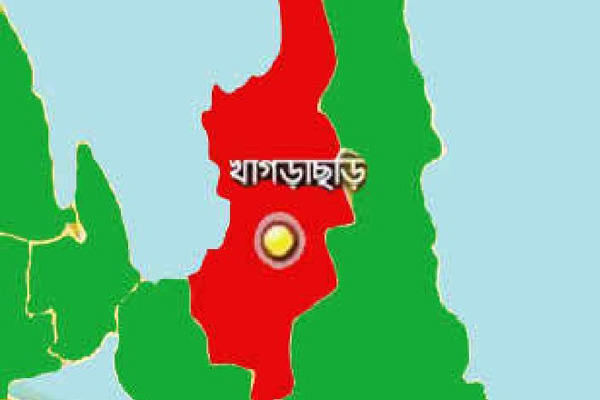 খাগড়াছড়িতে স্বাস্থ্য পরিচালকের ঝটিকা হাসপাতাল পরিদর্শন