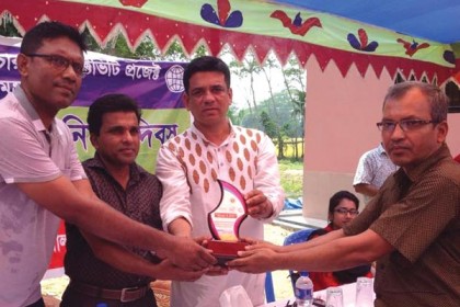 গৌরনদীতে কৃষক অভিজ্ঞতা বিনিময় দিবস পালিত