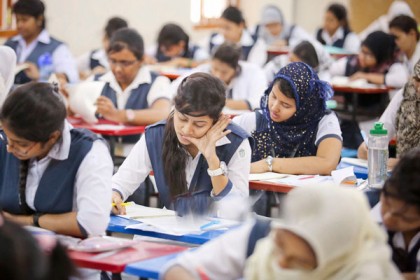 হরতালের কারণে পেছাল রবিবারের এইসএসসি পরীক্ষা 