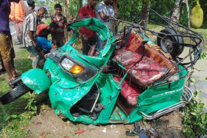 আর পরীক্ষা দেয় হল না উজ্জ্বলের
