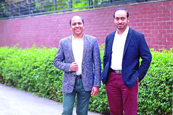 হাতের মুঠোয় সাফল্য