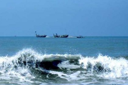 ২০ মে থেকে ২৩ জুলাই সাগরে বাণিজ্যিক মৎস্য আহরণ নিষিদ্ধ