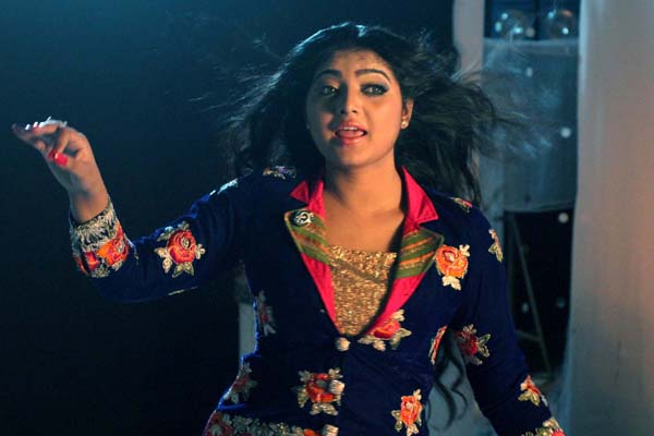 এ এক নতুন সালমা
