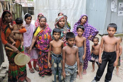 চার গ্রামের শতাধিক পুরুষ এলাকাছাড়া