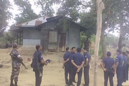 টেকনাফে লুট হওয়া অস্ত্র উদ্ধারে অভিযান শুরু