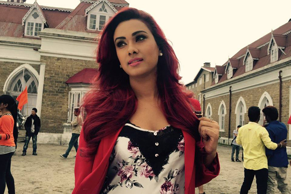 শাহরুখের 'সেন্ট পলসে' ববির বিজলী