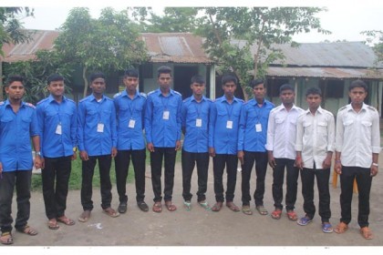 উচ্চশিক্ষা তাদের জন্য 'সোনার হরিণ'