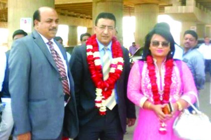 কুড়িল থেকে বিএনপি নেতা আসলাম চৌধুরী আটক