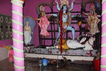 ভান্ডারিয়ায় শ্যামা মন্দিরে অগ্নিসংযোগ