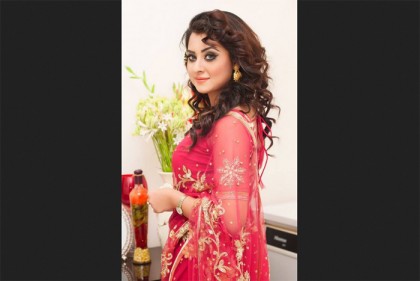 প্রথম শটেই শাকিবকে চড় মারব: বুবলি