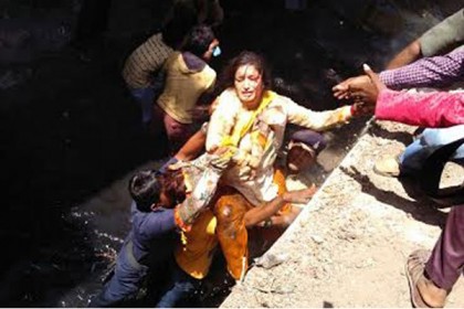 নর্দমায় পড়ে গুরুতর আহত বিজেপির নারী এমপি
