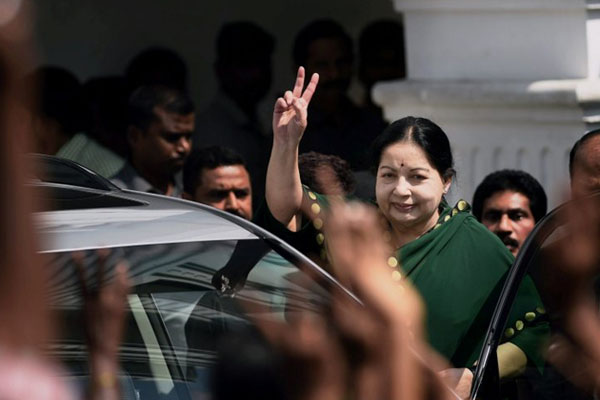 তামিলনাড়ুতে স্পষ্ট এগিয়ে জয়ললিতা