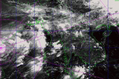 উত্তর-উত্তরপূর্ব দিকে অগ্রসর হচ্ছে 'রোয়ানু'