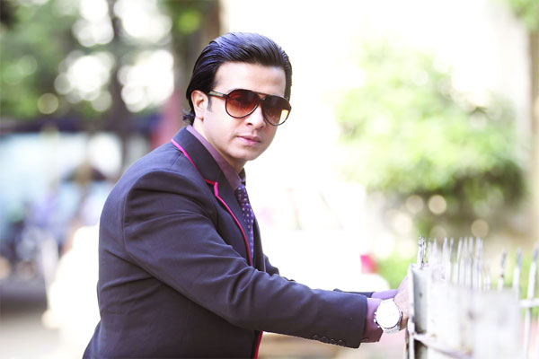 বদলে যাচ্ছেন শাকিব খান