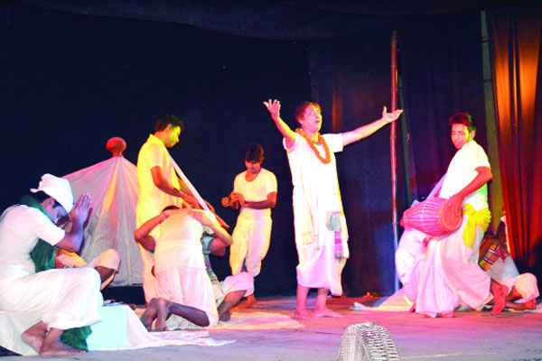 নাট্যনিকেতনের উৎসবে ‘হইতে সাবধান’