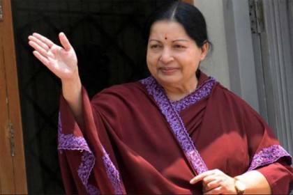 শপথ নিয়েই ৫০০ মদের দোকান বন্ধ করলেন জয়ললিতা