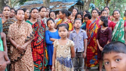 ঠাকুরগাঁওয়ে পরাজিত প্রার্থীর ভয়ে অবরুদ্ধ গ্রামবাসী