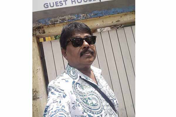 'রক্ত' বিসর্জন দিলেন মালেক আফসারি