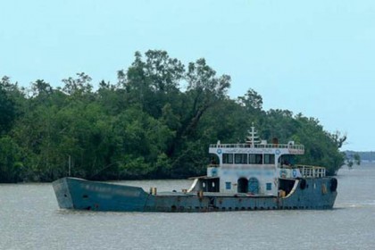 পশুর নদী থেকে ২৫ জেলেকে অপহরণ