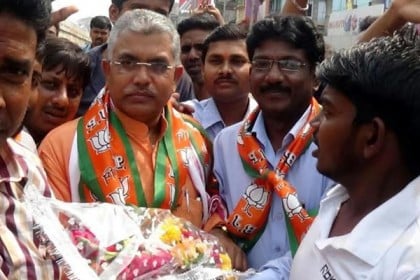 
রাস্তায় ফেলে তৃণমূল কর্মীদের পেটানোর হুমকি বিজেপির
