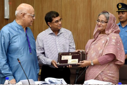 বাজারে আসছে পাঁচ টাকার নতুন নোট