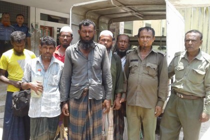 সুন্দরবনের খাল থেকে মাছ আহরণকালে আটক ৬
