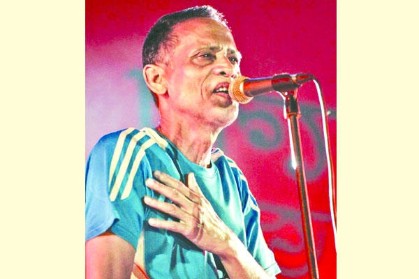 স্মরণে আজম খান