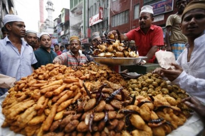 রমজানে যেসব খাবার এড়িয়ে চলবেন
