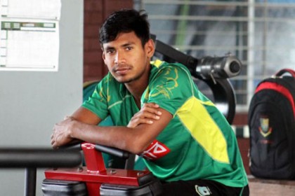 ৫ হাজার মানুষকে ইফতার করালেন মুস্তাফিজ