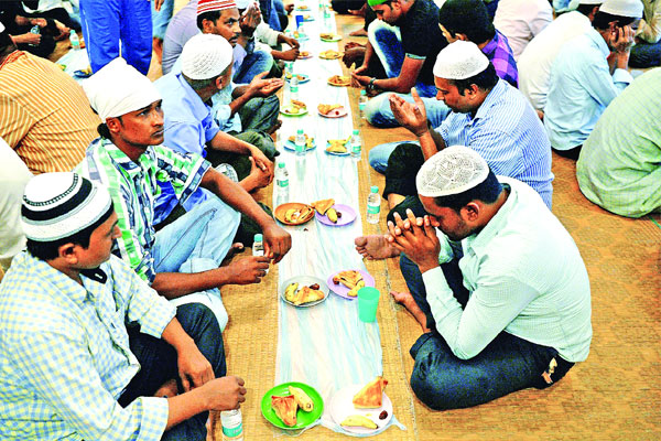  ভারতের বেঙ্গালুরে ইফতার