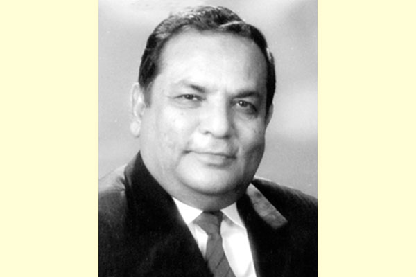 বিজিএমইএ ভবন ও চিত্রা নদী