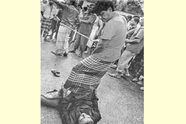 নব্য চেয়ারম্যানের অ্যাকশন