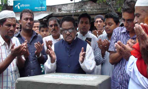লক্ষ্মীপুরে দুই সড়ক সংস্কার কাজের উদ্বোধন