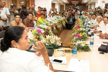 মন্ত্রীদের অভিনব 'আইডিয়া' চান মমতা