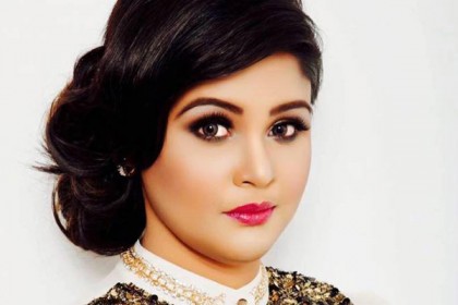 
আর্নিকের ‘বলি আবার’